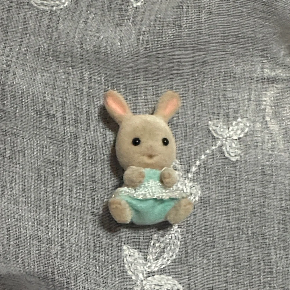Sylvanian Families MILK RABBIT Epoch Calico Critters